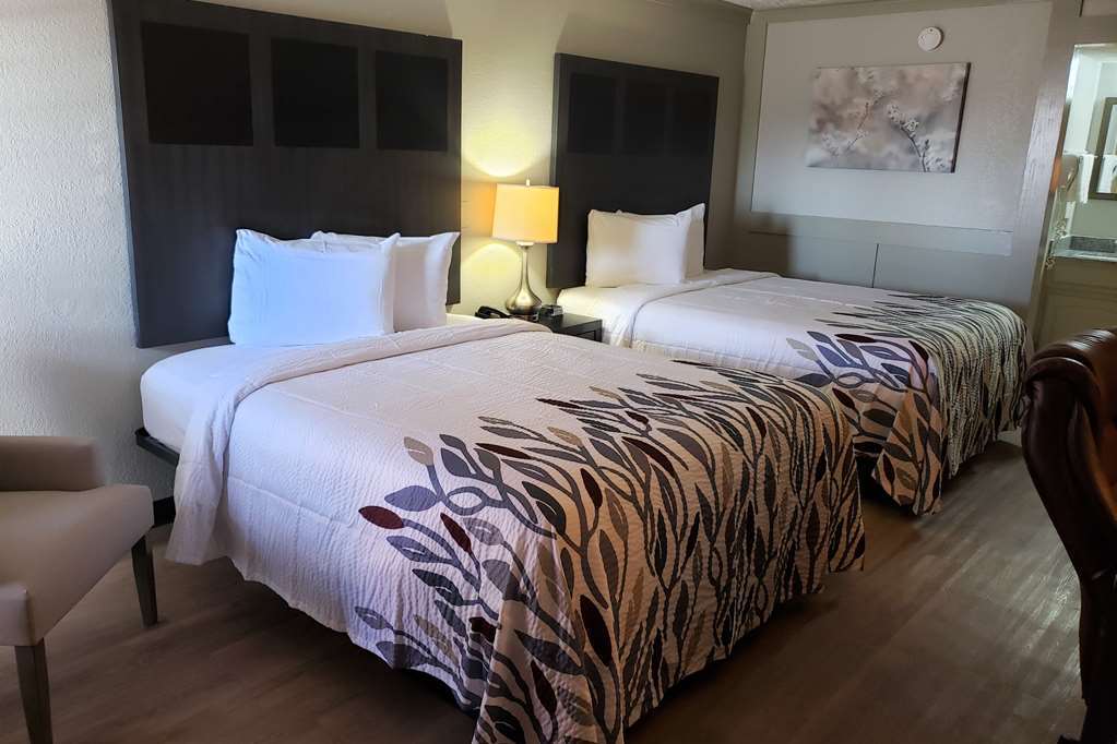 Red Roof Inn Монро Номер фото